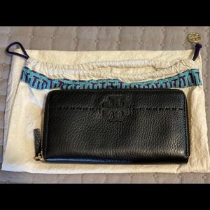 Tory Burch McGraw Zip Continental Wallet